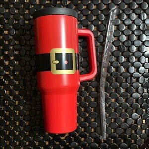Cuuute! Hallmark 40oz Insulated Tumbler Santa's Belt NWT